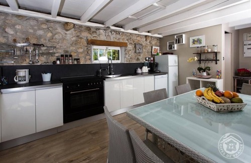 Meyrieux-Trouet House | LA BERGERIE - MEYRIEUX TROUET