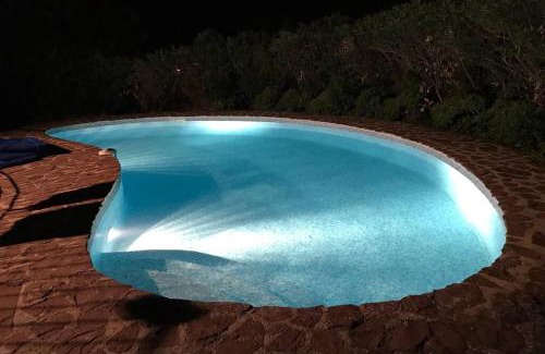 Le Bosc House | La Bergerie, with private pool and garden