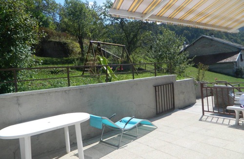 Etival Apartment | La Berlie du Jura +gîte n°3 + 12 persons