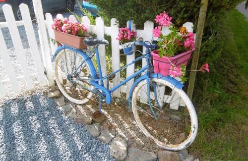 Montpinchon Bed & Breakfast | La Bicyclette Bleue