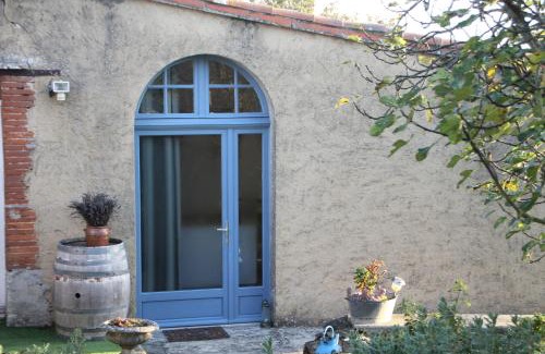 Montmaur House | La Bleuette