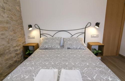 Las Ventas de Santa Lucia House | La Bodega de Puy