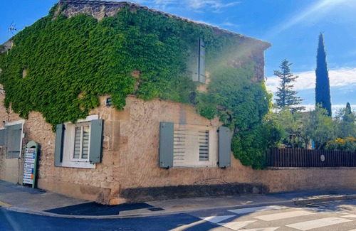 Mouries House | La Bohème 1 Mouries Centre, au Coeur des Alpilles : Cosy T2 Avec Jardin