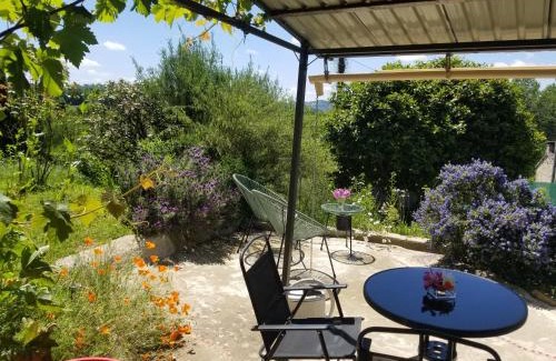 Saint-Julien-le-Petit Apartment | La bohème