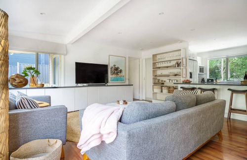 Tootgarook House | La Boheme | Coastal Chic Retreat 5mins Peninsula Hot Springs