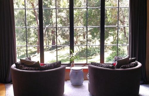 Sailors Falls House | La Boheme Secluded Luxury Spa Villa