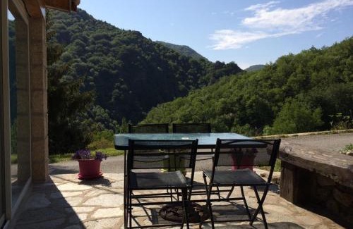 Pereyres House | LA BOMBINE