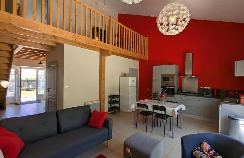 Verrieres House | La Bonne Chauffe-Col de Cygne
