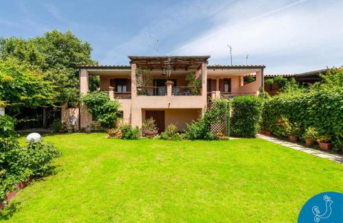 Geremeas Villa | La Bouganville - House with garden and sea view