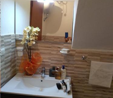 Ioppolo Giancaxio House | La Bouganville