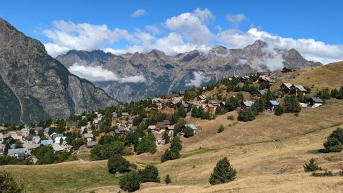 Villard-Reculas Ski Chalet | La Boutame : chalet au pied des pistes à Villard Reculas