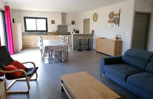 Serignac House | La Bouysse - SERIGNAC