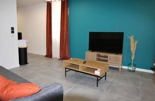 Noeux-les-Mines Apartment | La Brique Rouge, 5P Parking