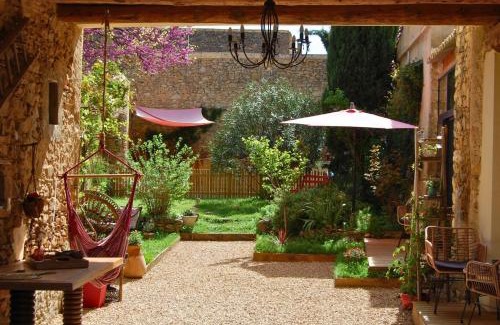Sabran Bed & Breakfast | La Bucolique, Chambres et Jardin d'Hôtes