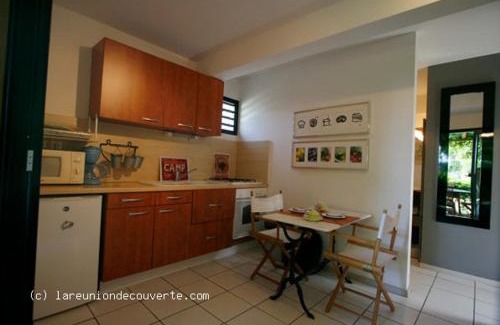 L'Etang-Sale Apartment | La Buddha Case