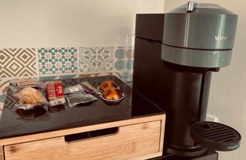 Epernay Apartment | La Bulle Bleue Jacuzzi