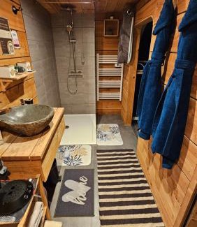 Saint-Julien-Vocance Bed & Breakfast | La Bulle d'Ardèche