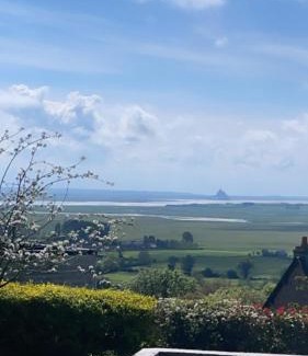 Le Val-Saint-Pere House | LA BUTTE - Maison de vacances Avranches avec vue sur le Mont Saint Michel