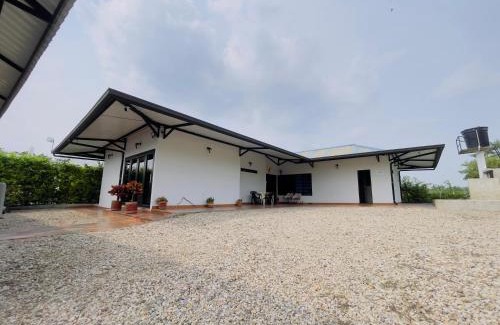 Monterrey Villa | La caɓaña
