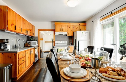 Sainte-Lucie-des-Laurentides House | Lake house, 5BR with sandy beach, SPA and fire place