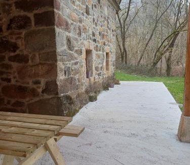 San Roque de Riomiera House | La Cabaña del Río