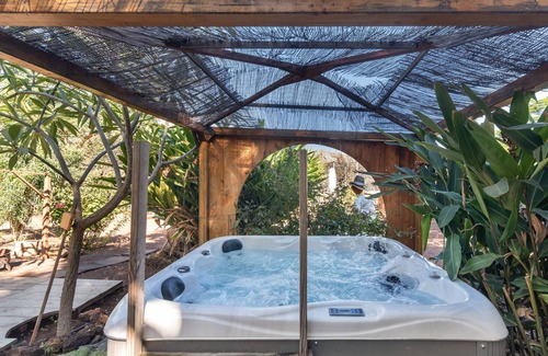 Las Vegas Cabin | 'La Cabaña El Refugio De Las Vegas' with Mountain View, Wi-Fi and Air Conditioning