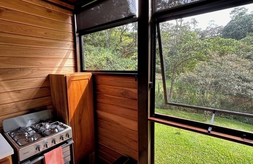 Tayutic Cabin | La Cabaña de Tata: Cozy Cabin, Books, Nature, and Contemplation