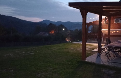 Gura Suhasului Cabin | La cabana , Salina, strand sarat Ocnele Mari RM valcea