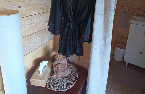 Vernoux-en-Vivarais Cabin | La Cabane à thé