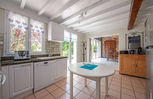 Aiguelèze House | La Cabane du Trel : A beautiful escape to the countryside with heated swimming pool
