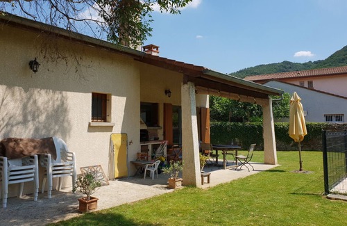 Tournon-sur-Rhone Villa | La Cachette du Marquis
