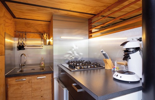 Gommenec'h House | La Cafoutche Tiny - 5 persons with private terrace, shared garden, and Wi-Fi