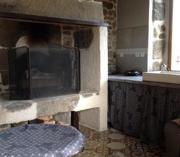 La Foret-Auvray House | La Cahute, gîte étape