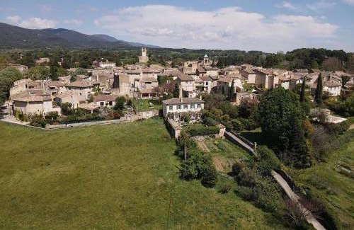 Lourmarin House | La Calade