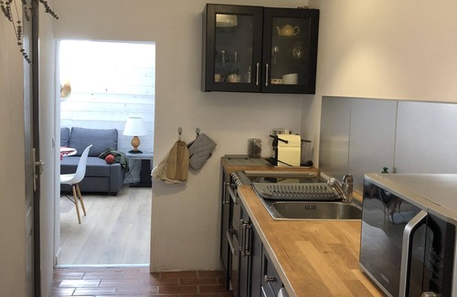 Euzet-les-Bains Apartment | La Calade. Gite in the historic heart of a medieval village.