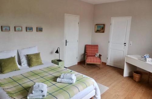 Sauveterre-Saint-Denis Bed & Breakfast | La Canolière - Chambre d'hôtes Camille