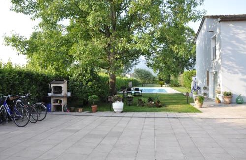 Parezzana House | La Capannina