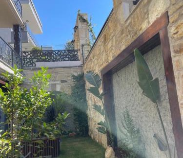 Foca Apartment | La Capari