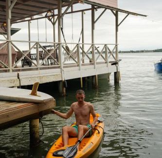 Big Creek Apartment | La Caribena Beach House- Bocas del Toro, Isla Colón, Panamá