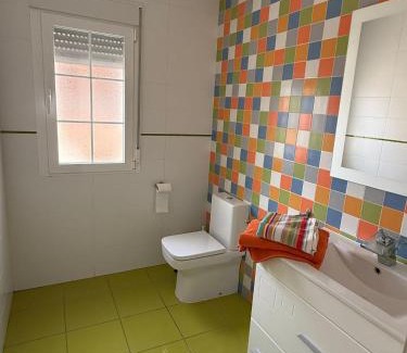 El Barraco House | La casa amarilla