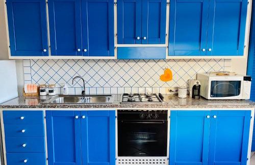 San Pantaleo House | La casa blu