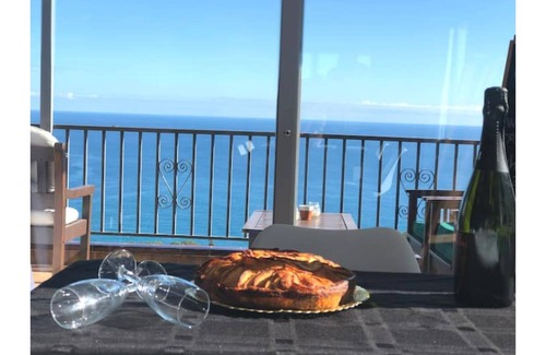 Lloret de Mar Villa | LA CASA BLUE🌅, enjoying Mediterranean lifestyle all year!