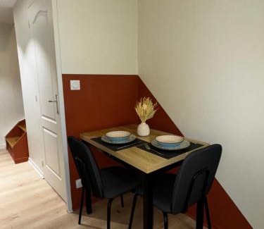 Saint Michel - Mairie Apartment | La Casa Cosy Duplex centre ville