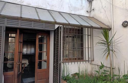 La Plata House | La Casa de al Lado con Garage !