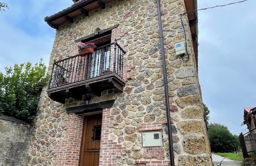 Valle de Mena House | La Casa de Fefita (Stone house in a privileged environment 35 km from Bilbao)