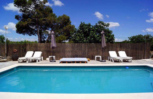 Salinas Villa | LA CASA DE LÚ, POOL, BBQ GARDEN, FREE WIFI, 30MIN BEACH IN CENTRO ANDALUCíA