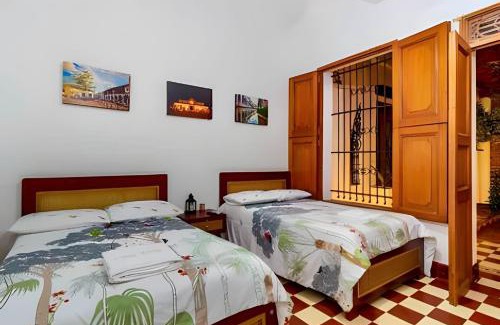 Santa Cruz de Mompox House | La casa de la Maye Historia y modernidad