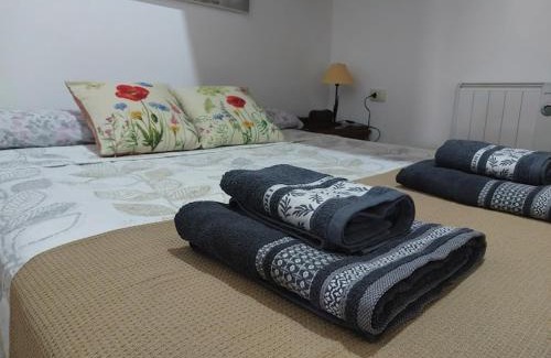Nogueira de Ramuin House | La Casa de las Rocas - En la Ribeira Sacra