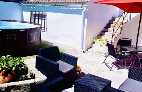Alcabon House | LA CASA DE LOS LIRIOS