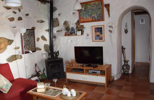 Aguimes Ski Chalet | La Casa de los Pinos Temisas